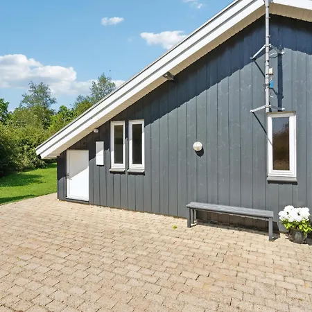 5 Bedroom Lovely In Holiday home *