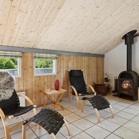 Holiday home 5 Bedroom Lovely In *