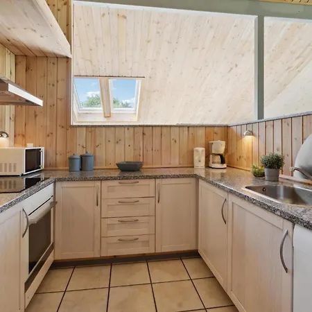 5 Bedroom Lovely In Holiday home *