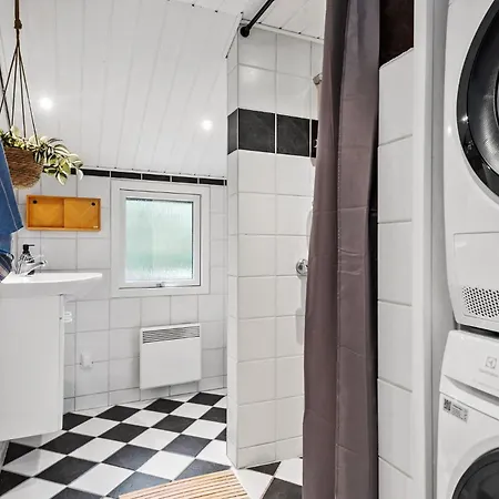 5 Bedroom Lovely In 度假居 Oksbøl
